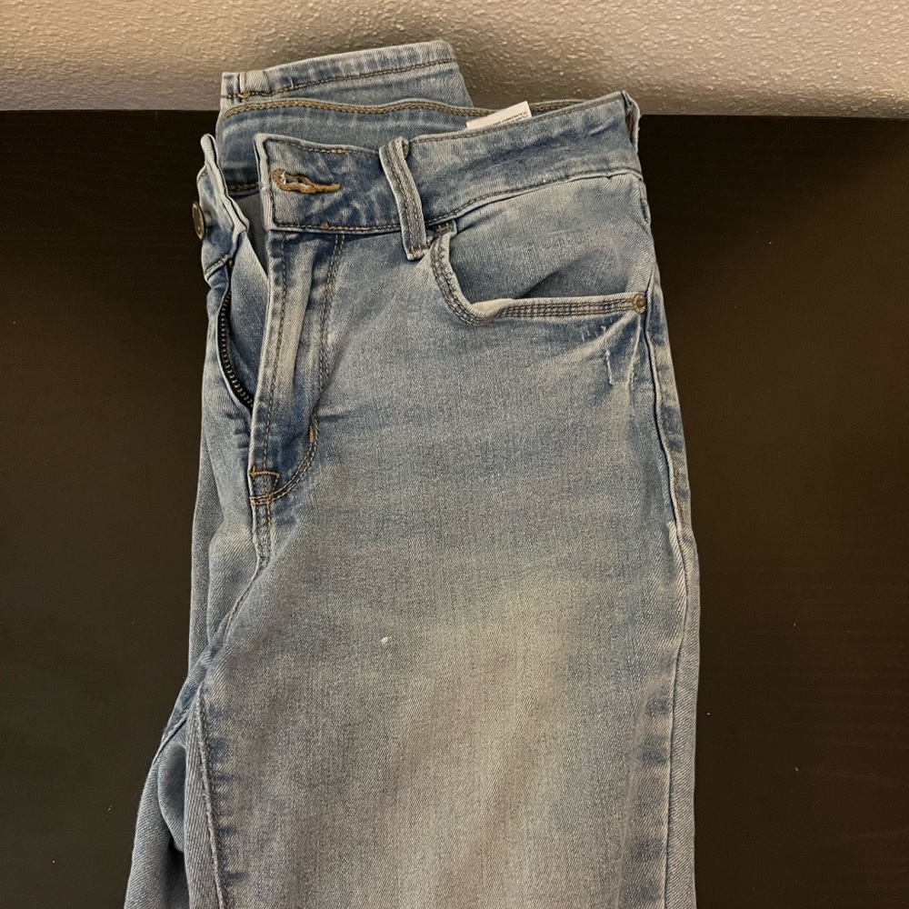 Old navy Blue jeans w/out holes